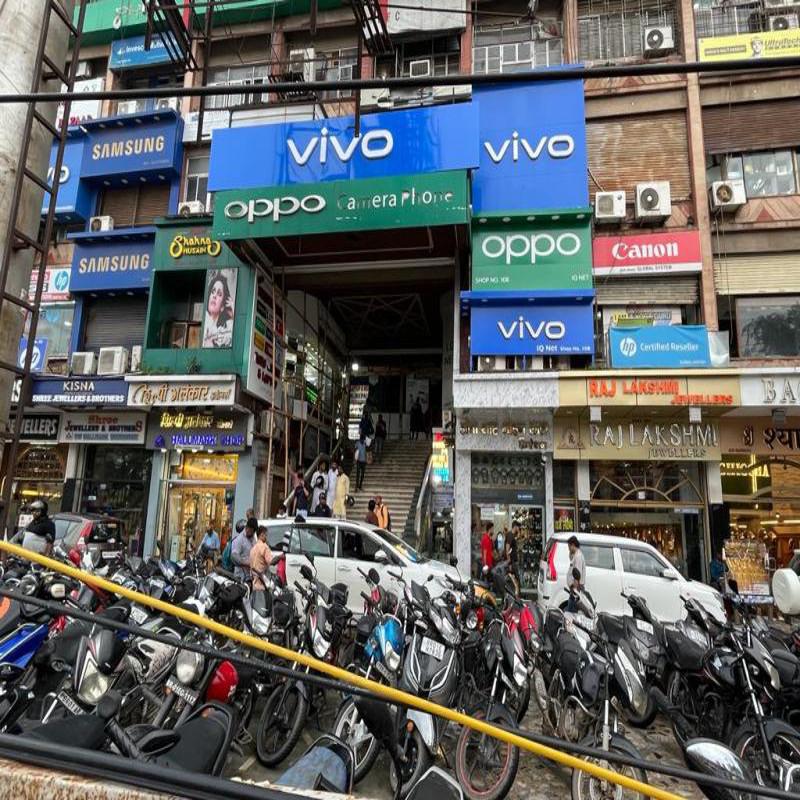Naka Hindola Market | Naka Hindola Road, Lucknow | Commercial Retail Premise Available for Rent office space in Lucknow