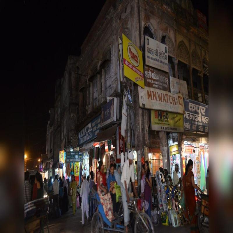 Aminabad Market | Latouche Road/Gautam Buddha Marg, Lucknow | Commercial Retail Shop Available for Rent office space in Lucknow